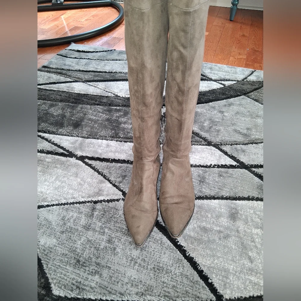 GUC Mark Fisher Taupe Suede Size 9.5 Over The Knee Tie Back Boots!!